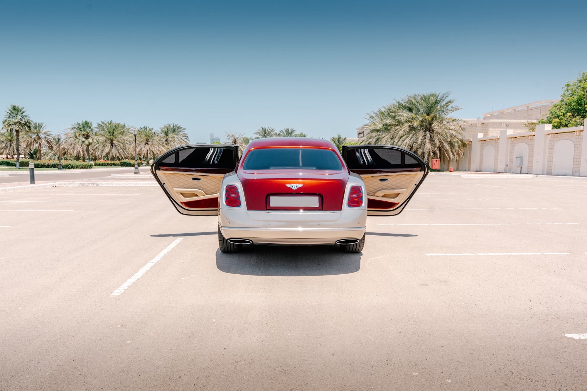 Редкий Bentley Mulsanne Grand Limousine выставлен на продажу
