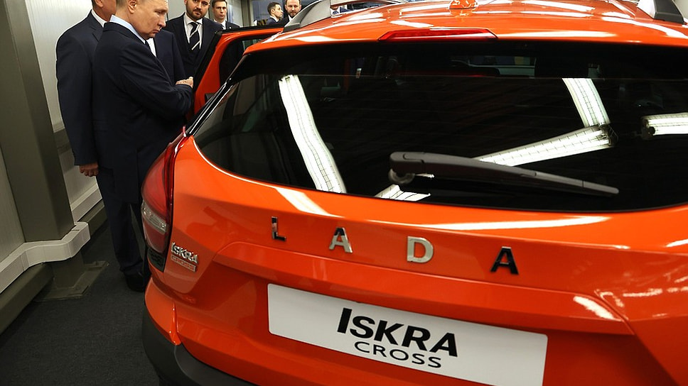 Приподнятый универсал Lada Iskra Cross