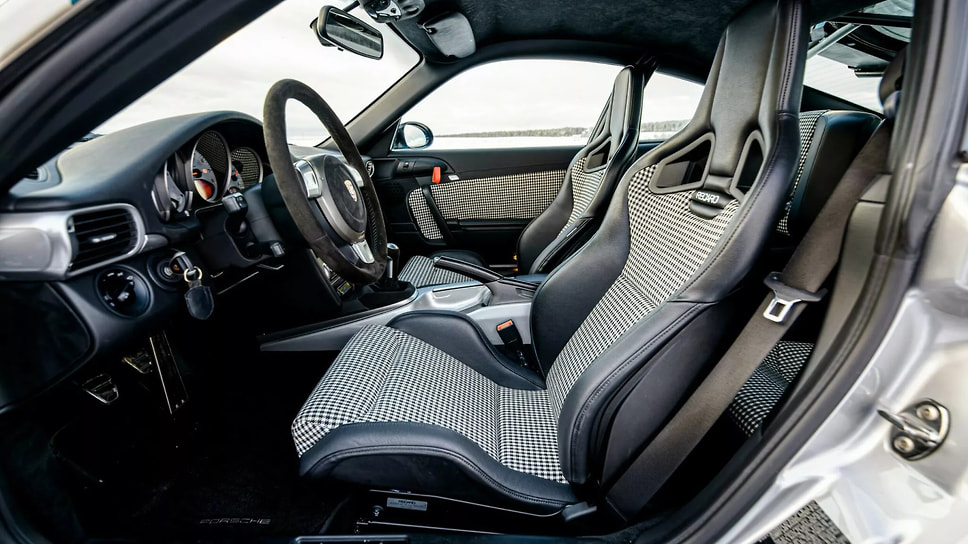 Porsche 911 RS-7