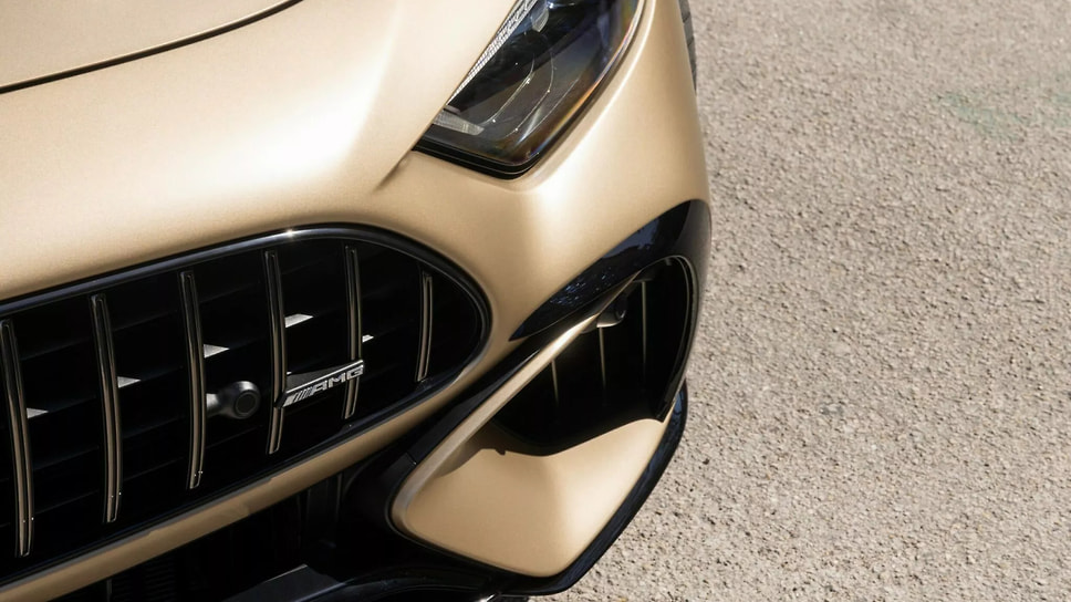 Mercedes-Benz SL63 Manufaktur Golden Coast