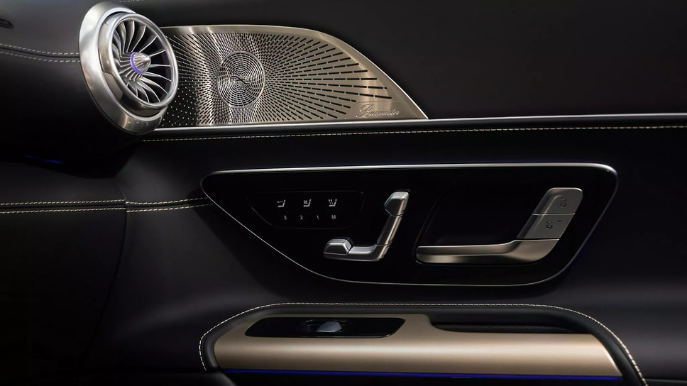 Mercedes-Benz SL63 Manufaktur Golden Coast