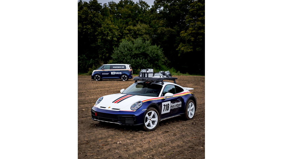 Volkswagen ID. Buzz и Porsche 911 Dakar