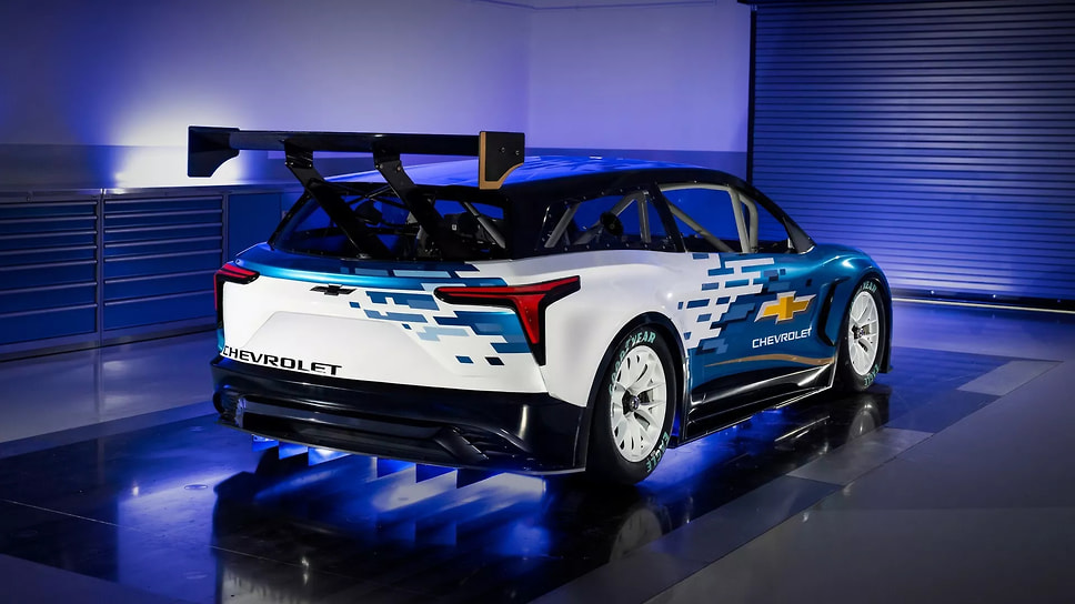 Chevrolet Blazer EV.R NASCAR