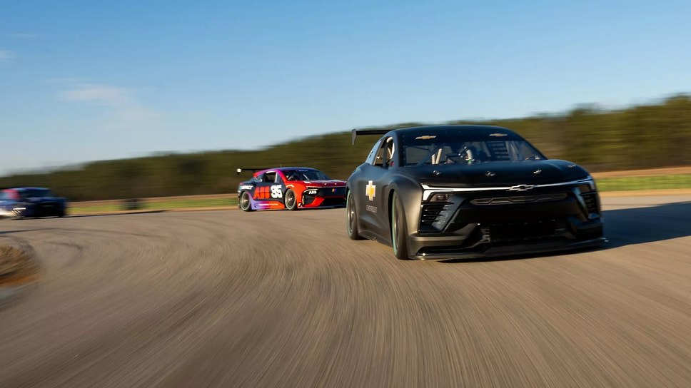 Chevrolet Blazer EV.R NASCAR