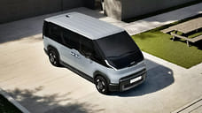 Kia представила стильный микроавтобус и фургон PV5