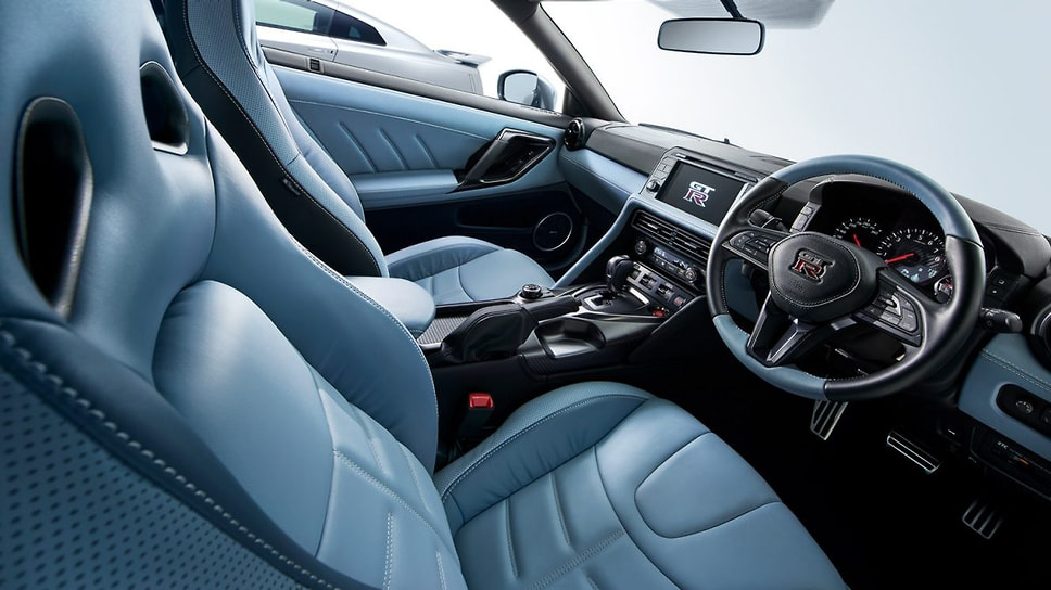 Nissan GT-R