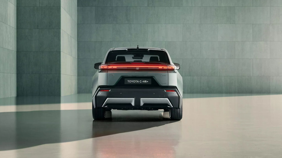 Toyota C-HR+