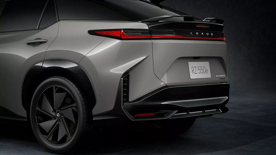 Lexus RZ