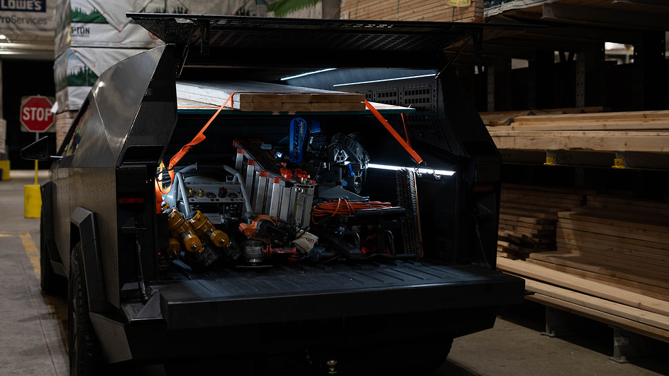 Tesla Cybertruck Space Campers
