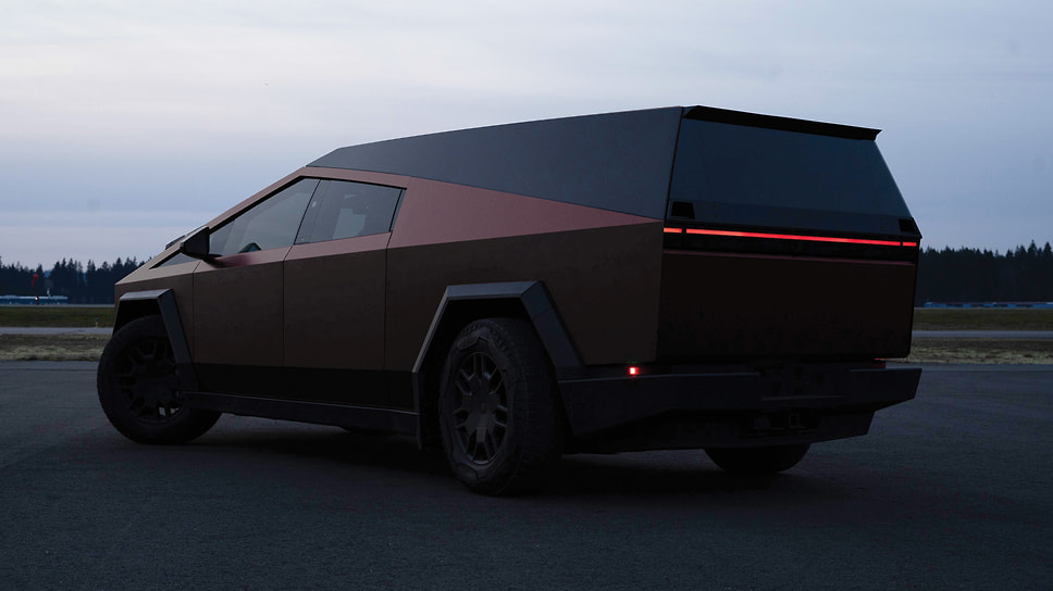 Вариант расцветки Tesla Cybertruck Space Campers