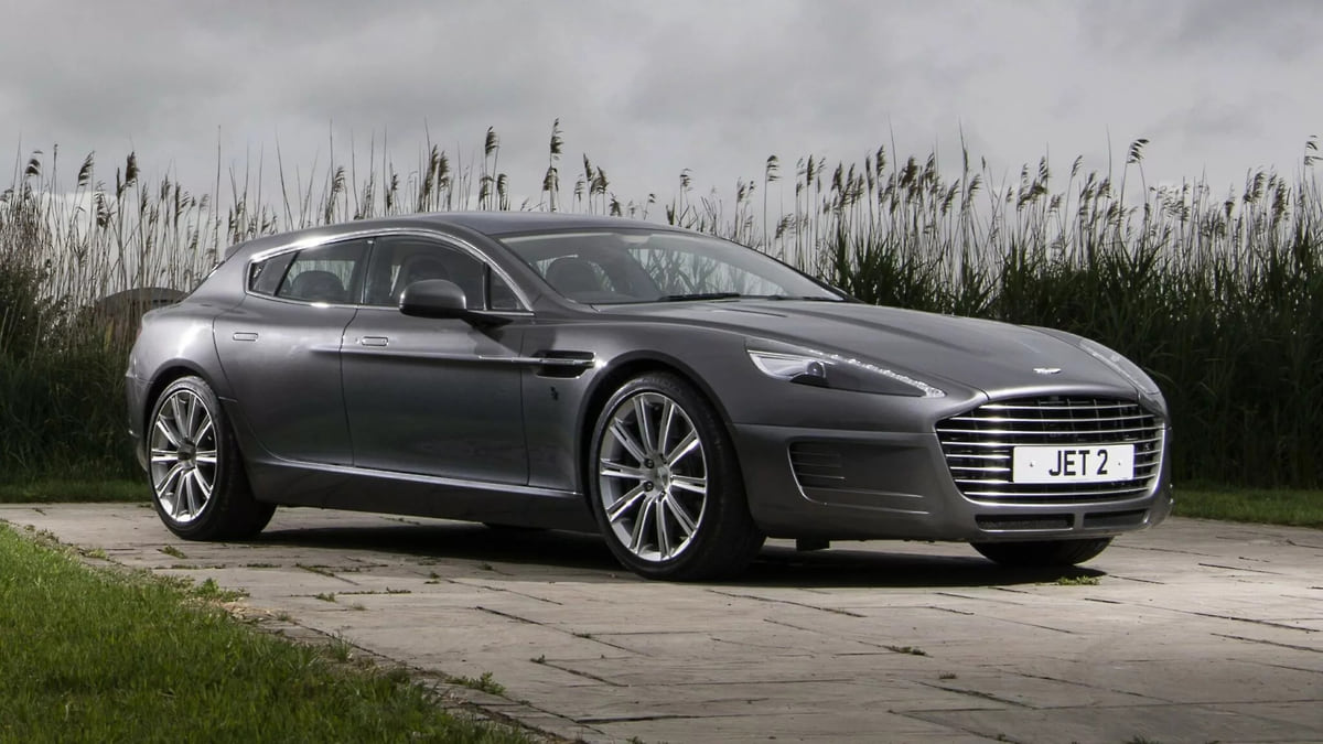 Единственный в мире Aston Martin Rapide от Bertone выставили на продажу