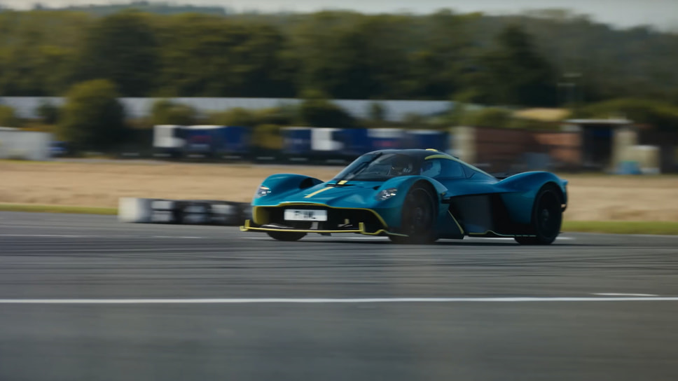 Aston Martin Valkyrie  на тестовой трассе Top Gear