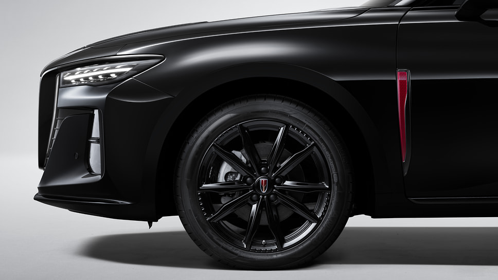 Hongqi H5 Black Edition