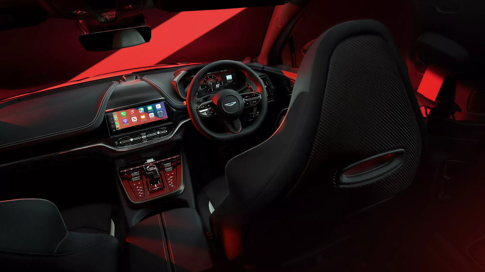 Aston Martin DBX S