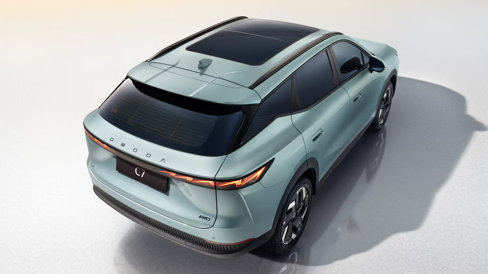 Omoda C7