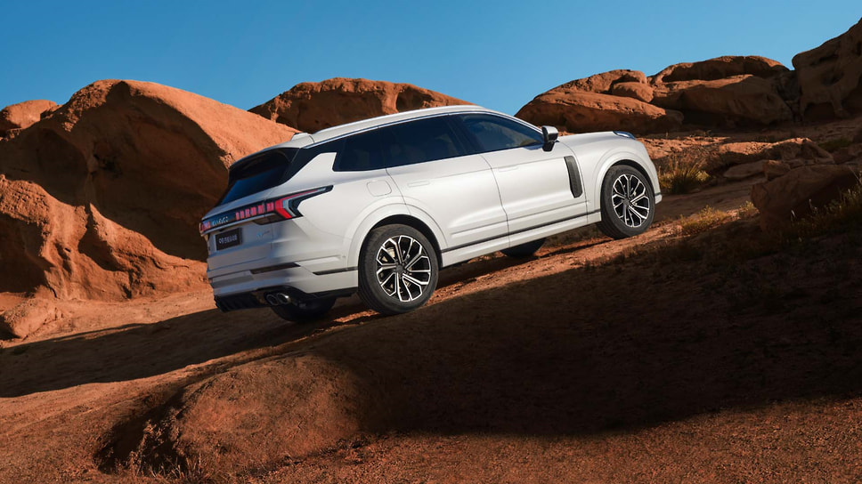 Lynk &amp; Co 09