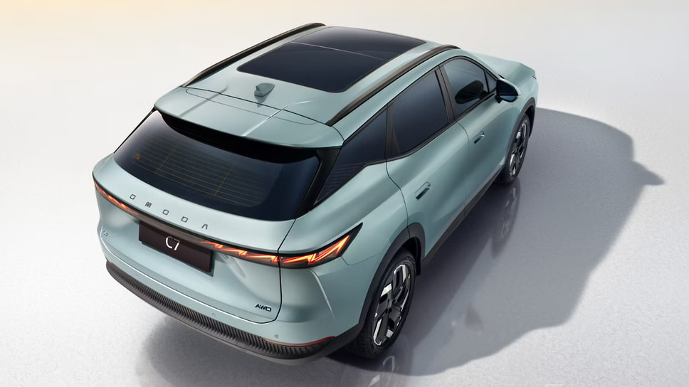 Omoda C7