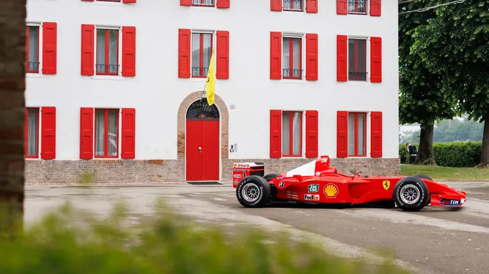 Ferrari F2001