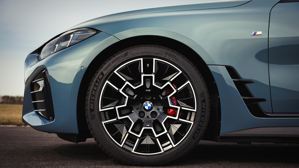 BMW i4 M60