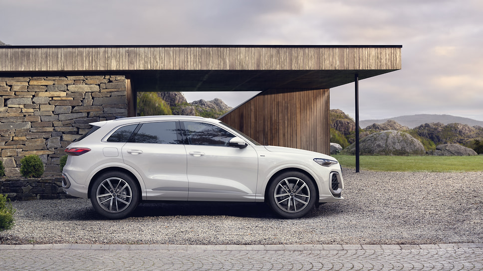Audi Q5 SUV e-hybrid 