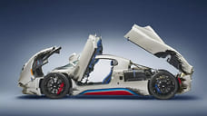 Суперкар Pagani Utopia украсили царапинами и потертостями