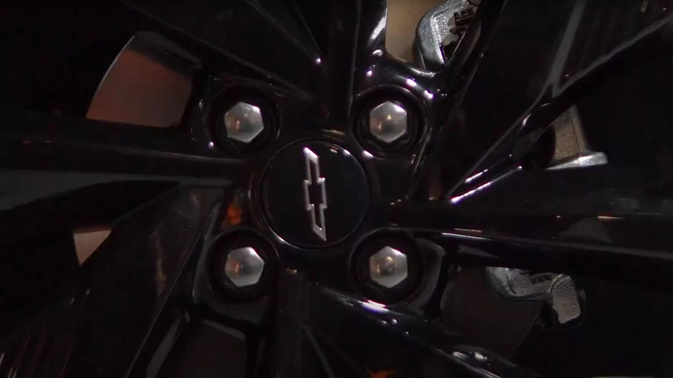 Тизер нового бюджетного кроссовера Chevrolet 