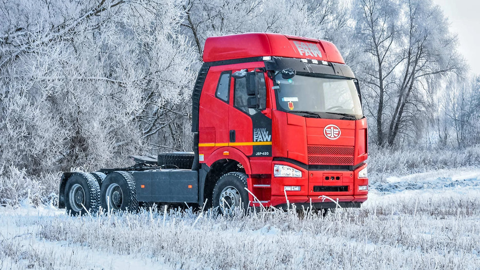 Седельный тягач FAW J6 CA4250