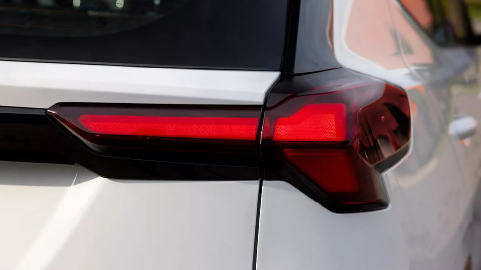 Тизер нового Chevrolet Bolt