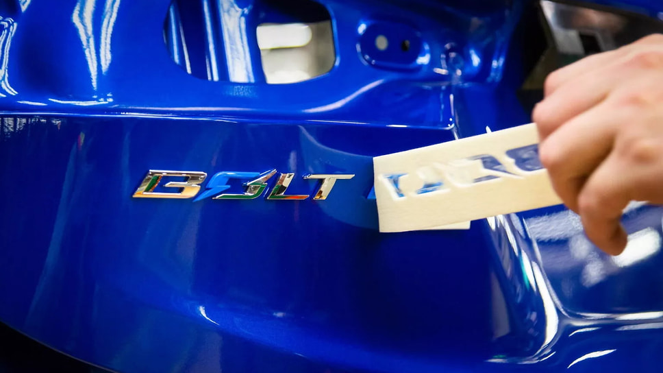 Тизер нового Chevrolet Bolt