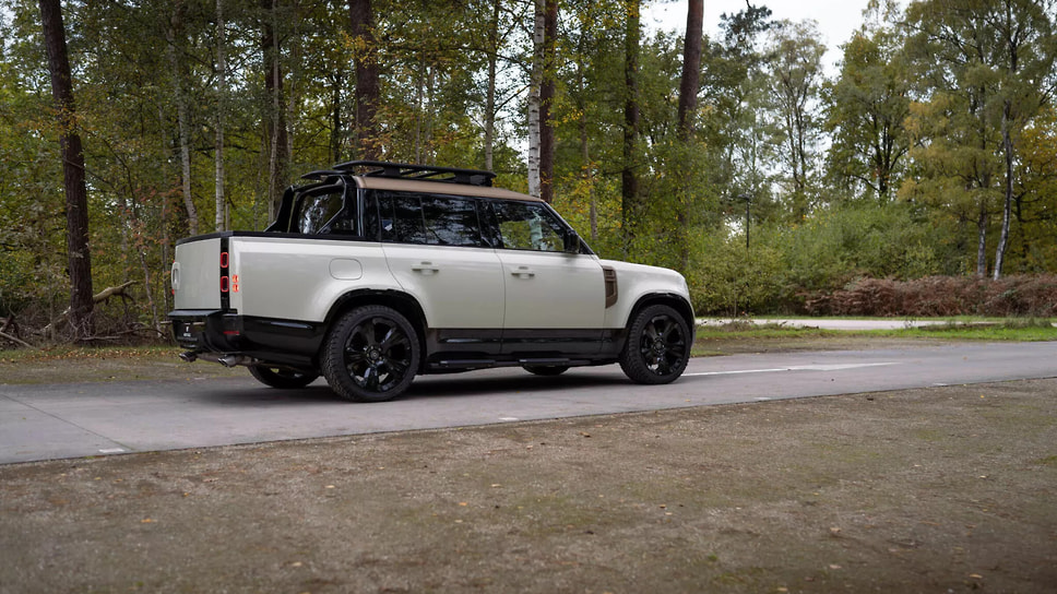 Land Rover Defender 130