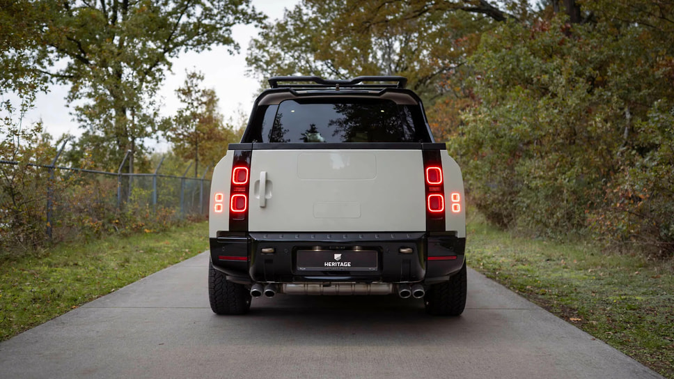 Land Rover Defender 130