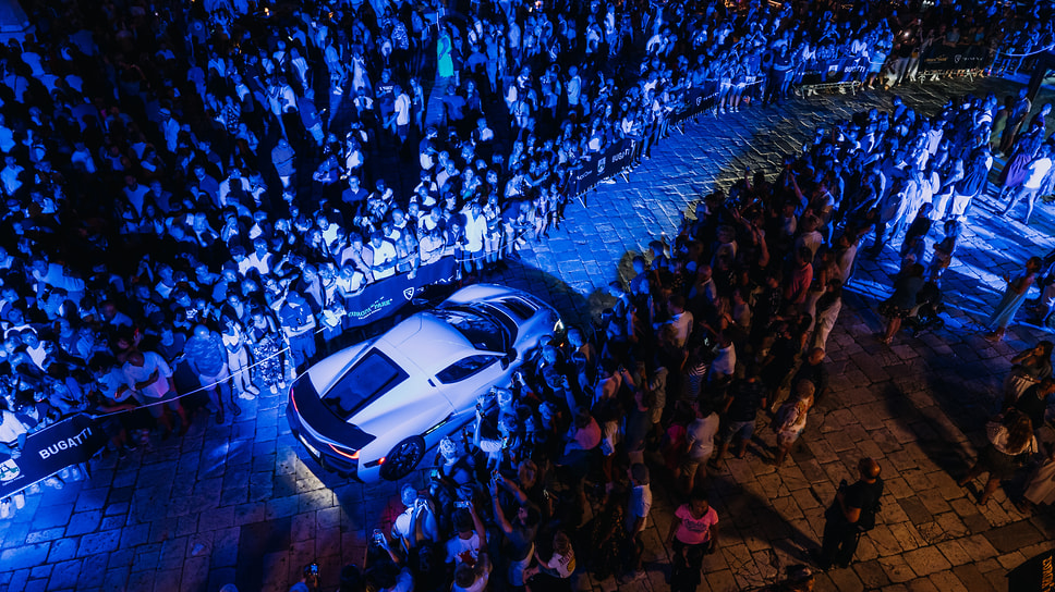 Bugatti Rimac, совместное предприятие двух автомобильных брендов — французского Bugatti и хорватского Rimac, объявило о сотрудничестве с крупнейшим тематическим парком Германии Еuropapark, в котором появится новая зона, посвященная Хорватии, демонстрирующая тему «энергии» и отдающая дань памяти Николе Тесле