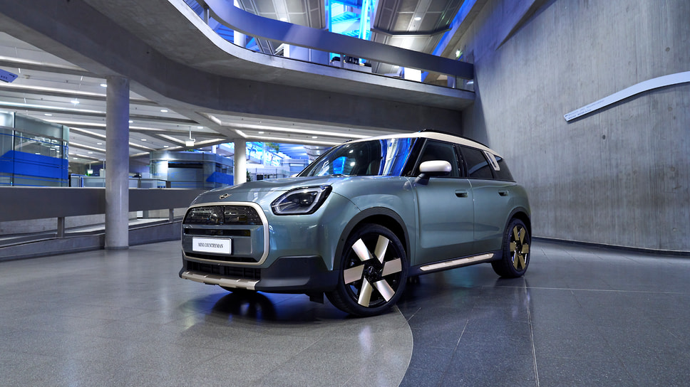 На заводе BMW Group в Лейпциге стартовало производство MINI Countryman. Впервые модель MINI производится в Германии, причем на той же производственной линии, что и BMW 1 Серии и BMW 2 Серии
