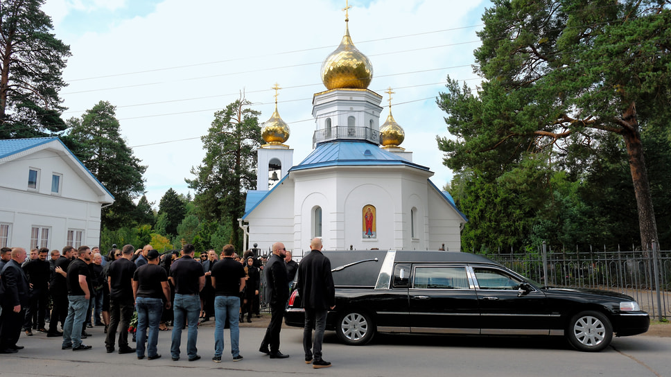 Похороны командира ЧВК «Вагнер» Валерия Чекалова в Санкт-Петербурге
