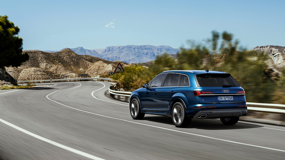 Audi представила обновленный кроссовер Q7