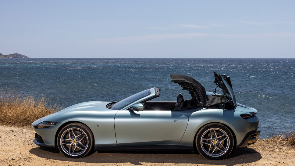 Ferrari Roma Spider