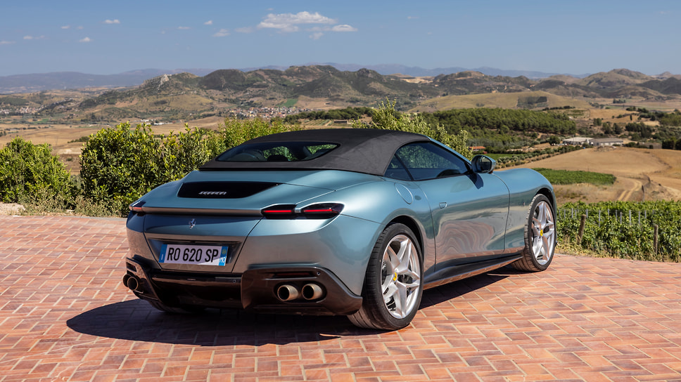 Ferrari Roma Spider