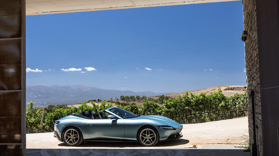 Ferrari Roma Spider