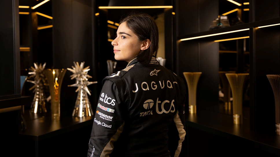 Джейми Чедвик — пилот команды Jaguar TCS Racing