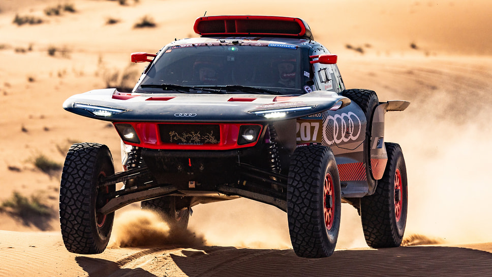 Еще один пример последовательных гибридов EREV — Audi RS Q e-tron 