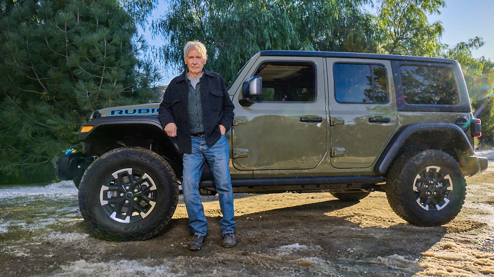 Актер Харрисон Форд стал героем ролика марки Jeep, снятого к матчу Super Bowl 2025
