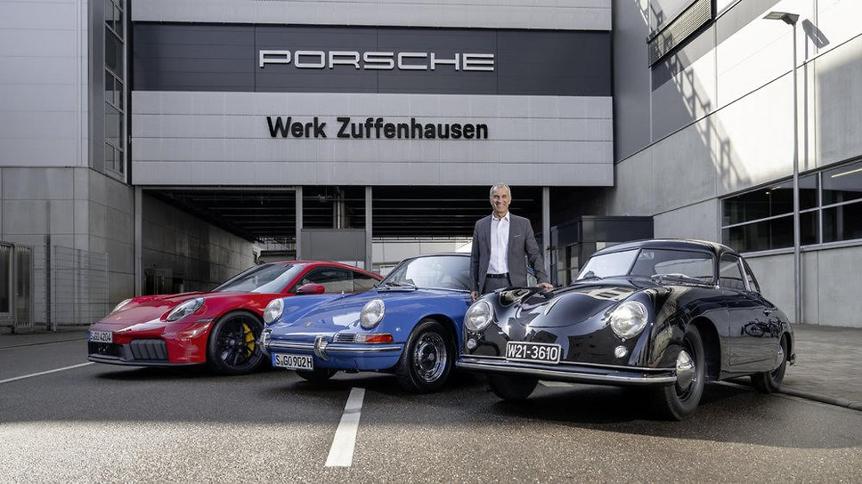Завод Porsche в Цуффенхаузене отмечает свое 75-летие