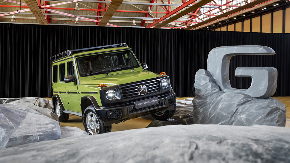 Марка Mercedes-Benz представила спецверсию G-Класса, стилизованную под первое поколение внедорожника, появившееся в 1979 году