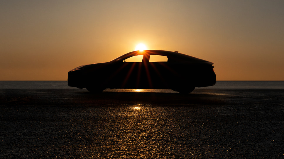 23 апреля Lexus обещает представить новый седан ES
