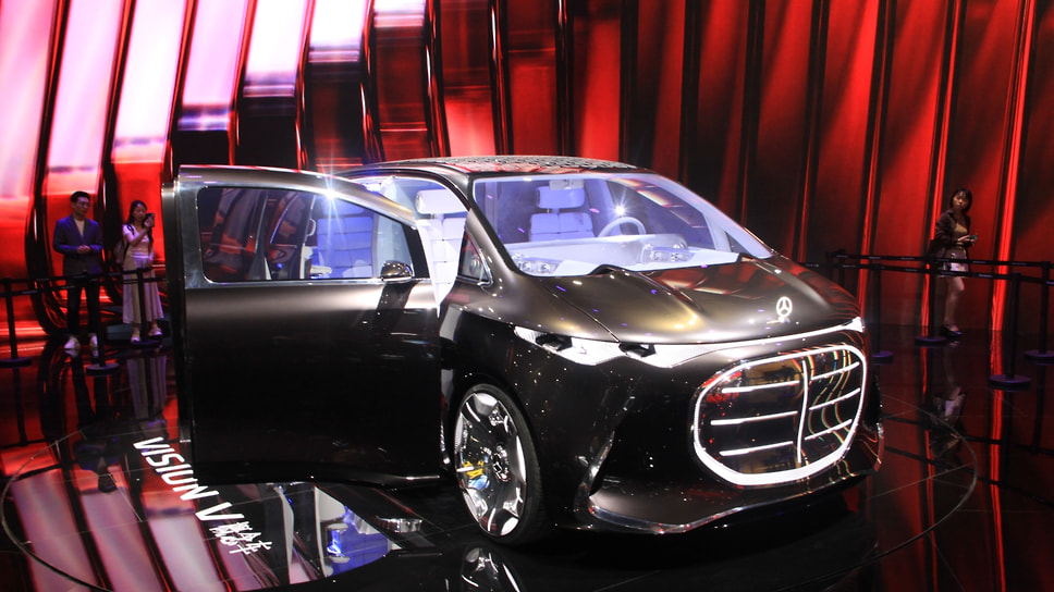 А по этому концепту можно судить, как будет выглядеть новый Mercedes-Benz V-Класса. Решетка похожа на иероглиф