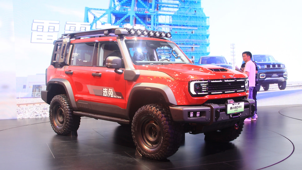 BJ40 раньше был похож на Jeep Wrangler. А теперь скорее на УАЗ Patriot