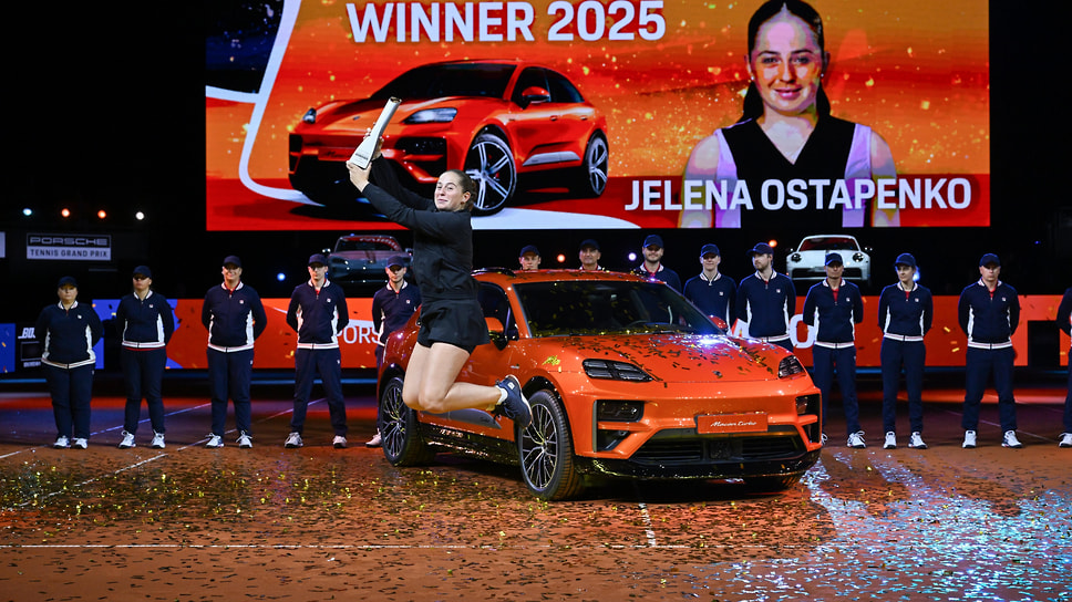 В финале Porsche Tennis Grand Prix латвийская теннисистка Елена Остапенко обыграла первую ракетку мира, белорусскую спортсменку Арину Соболенко. В качестве приза победительница получила Porsche Macan Turbo