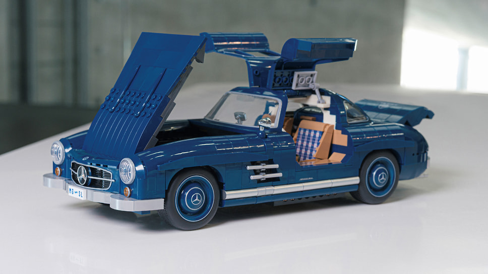 Модель Mercedes-Benz SL в масштабе 1:12 от компании Mattel Brick Shop
