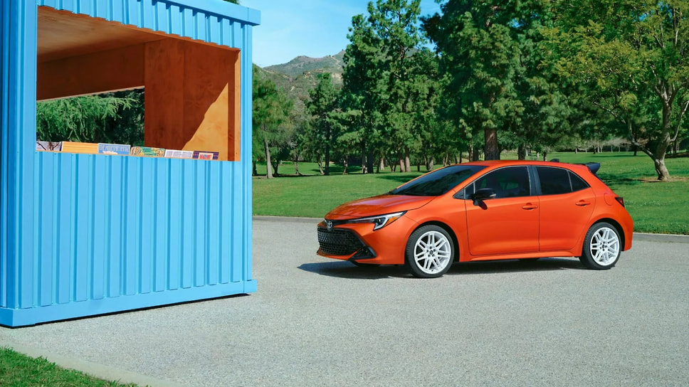 Компания Toyota представила на рынке США хетчбэк Corolla в новой модификации FX Edition, отсылающей к Corolla FX16 1987 года