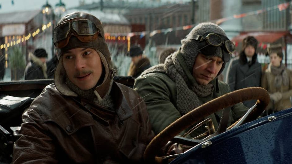 Актеры Иван Янковский и Юра Борисов на съемках фильма «Битва моторов»